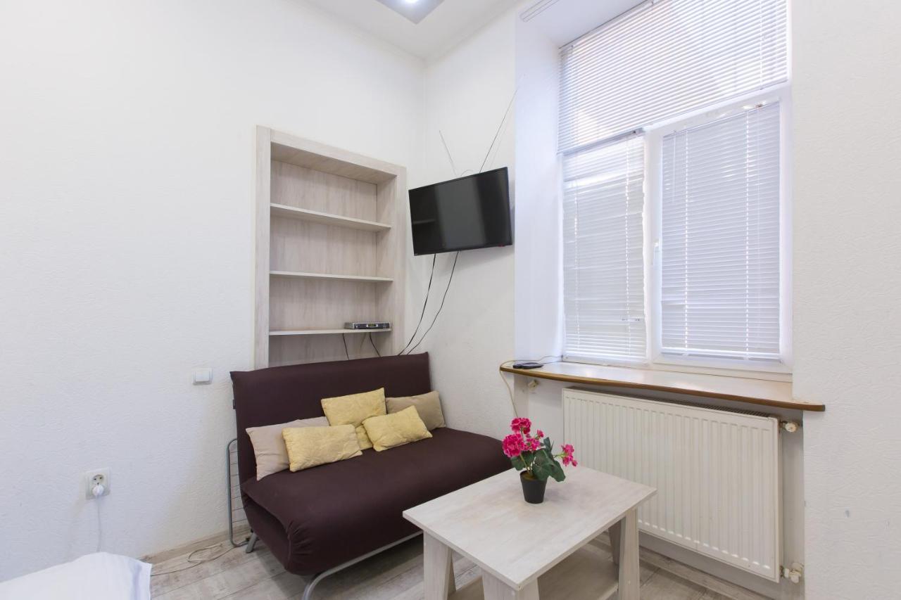 на вулиці проспект свободи 22 одразу біля оперного, біля фонтану Apartment Lviv